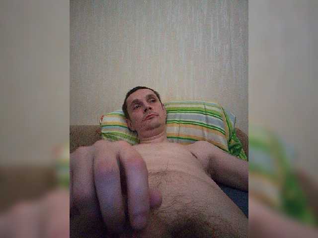 Live sex webcam photo for Alexey-086 #277610200