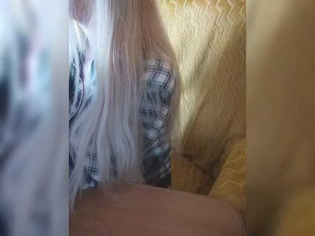 Live sex webcam photo for Alexi12 #291601010