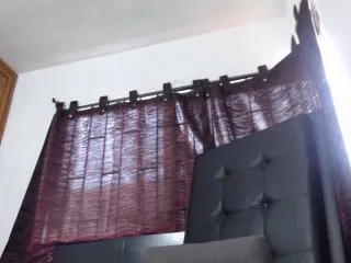 Live sex webcam photo for AlexiaSweet #153003950