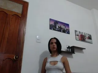 Live sex webcam photo for AlexiaSweet #153012930