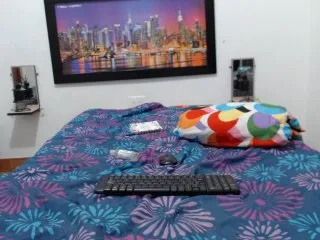 Live sex webcam photo for AlexiaSweet #158180122