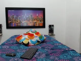 Live sex webcam photo for AlexiaSweet #158295979