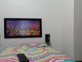 Live sex webcam photo for AlexiaSweet #159752641