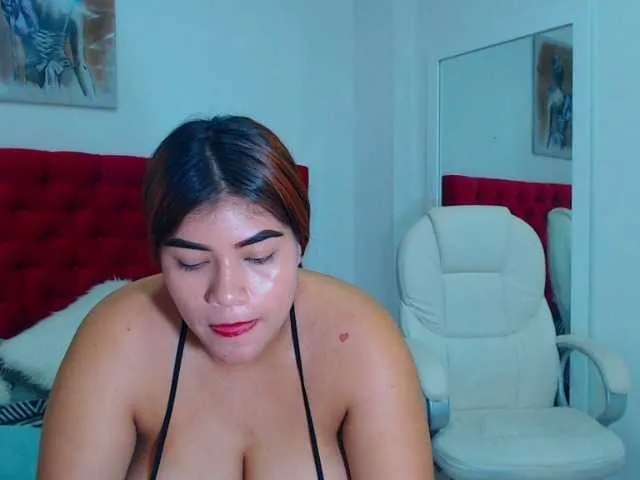 Live sex webcam photo for Alexiahotxxx #274477434