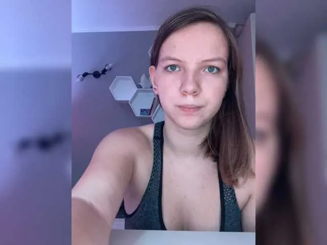 Live sex webcam photo for Alexis-Dalla1 #274460180