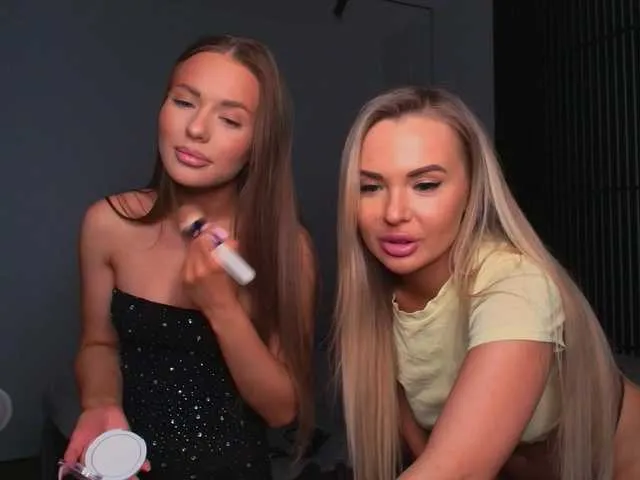 Live sex webcam photo for AlexisGrays #291673697