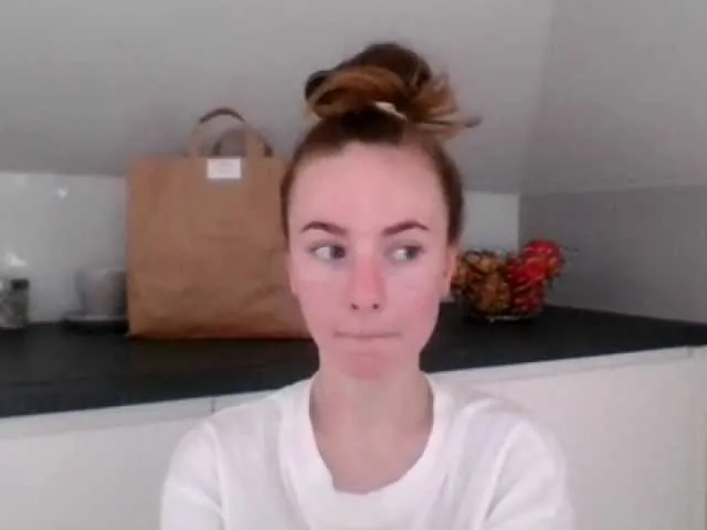 Live sex webcam photo for AlexisSmart #273675996