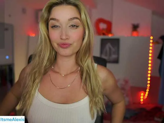 Live sex webcam photo for AlexisTexas18 #291010155