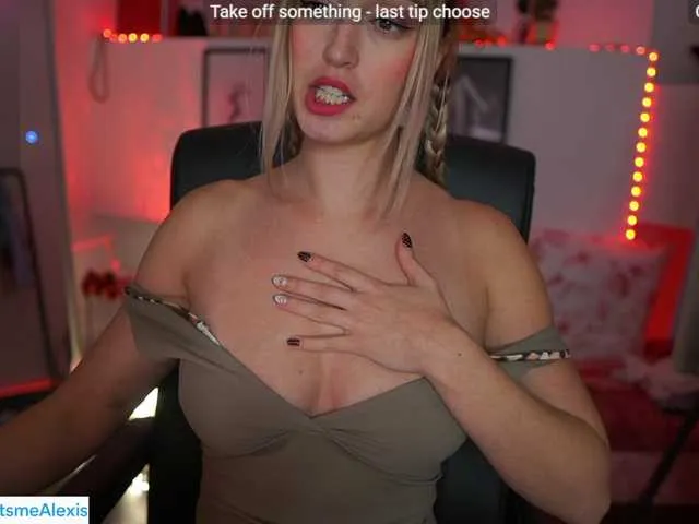 Live sex webcam photo for AlexisTexas18 #292236931