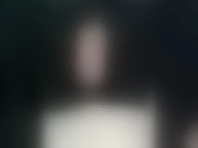 Live sex webcam photo for Alexmg #293289893