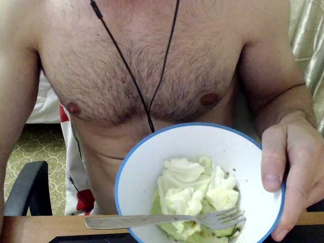 Live sex webcam photo for AlexxBong #275596140