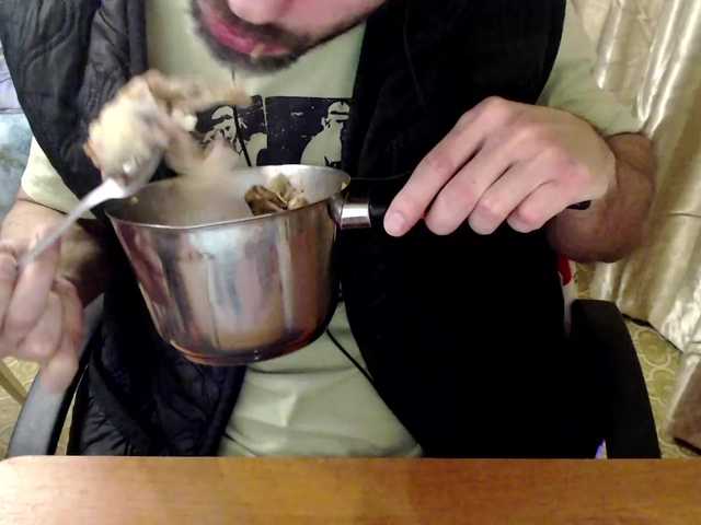 Live sex webcam photo for AlexxBong #277108179