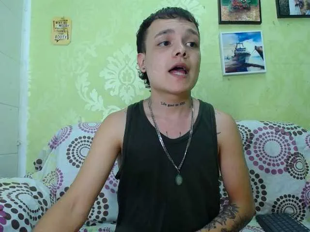 Live sex webcam photo for AlfonsoHalls #275707888