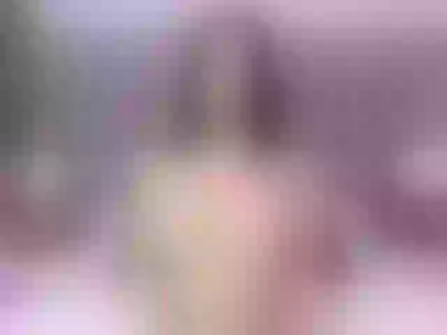 Live sex webcam photo for AliDenver #275990582
