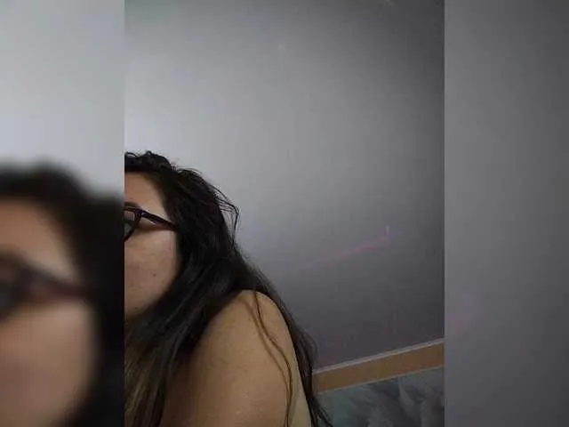 Live sex webcam photo for AlicaMiller #292185566