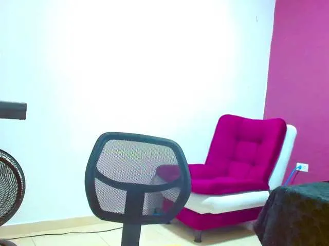 Live sex webcam photo for Alice-sensual #272713297