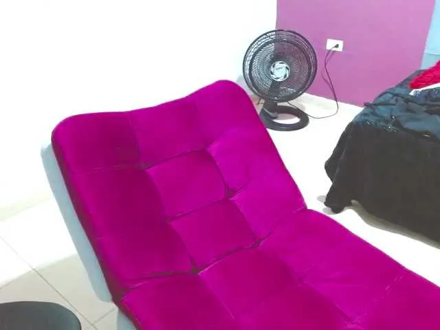 Live sex webcam photo for Alice-sensual #273597104