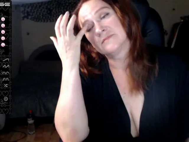 Live sex webcam photo for Alice333 #274106849