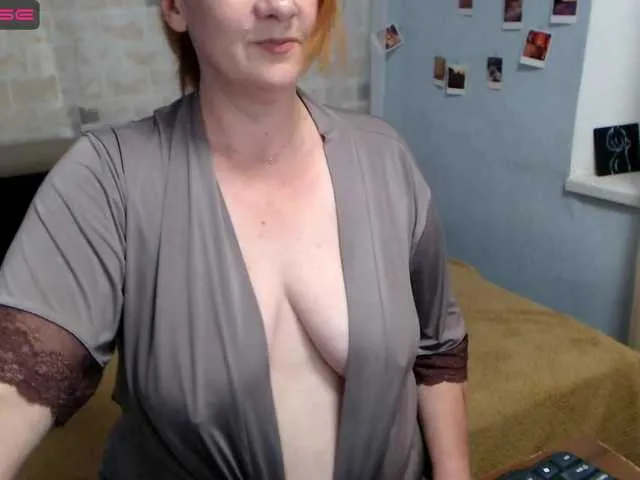 Live sex webcam photo for Alice333 #275502226