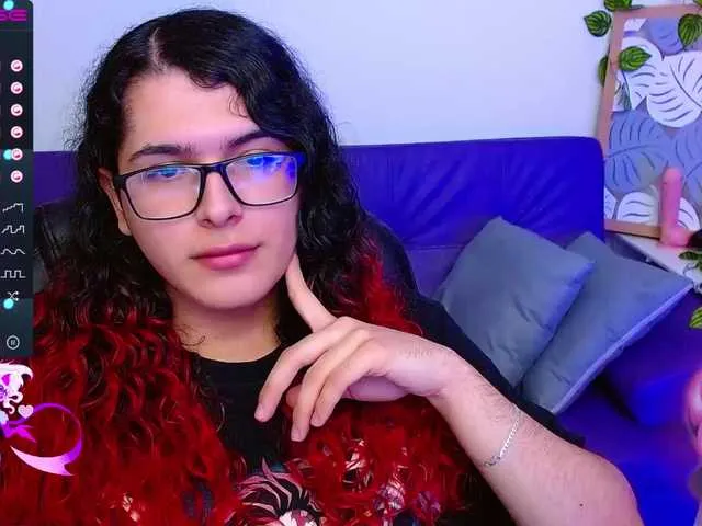Live sex webcam photo for AliceBathory1 #273422910