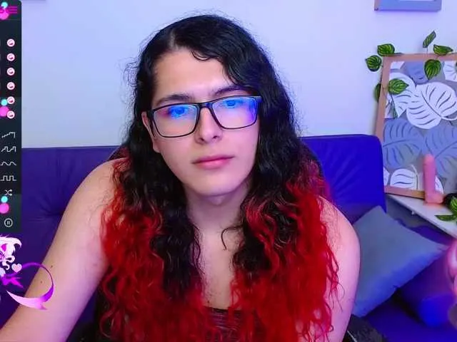 Live sex webcam photo for AliceBathory1 #273586215