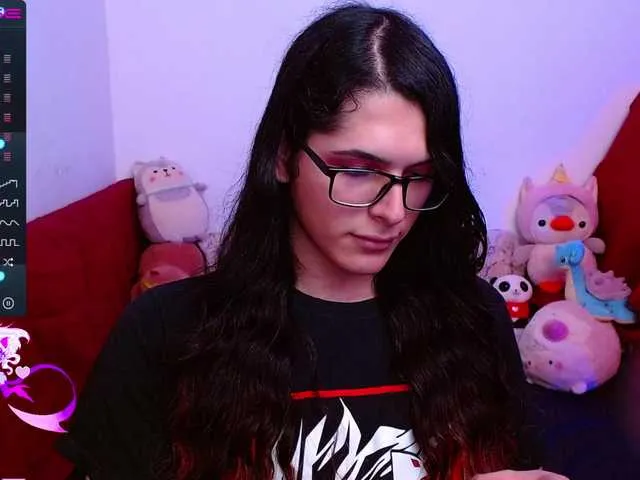 Live sex webcam photo for AliceBathory1 #275600942