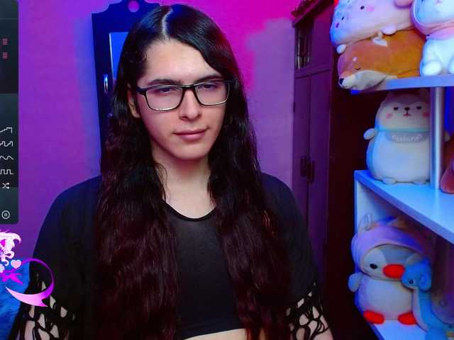 Live sex webcam photo for AliceBathory1 #290251616