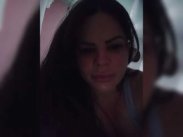 Live sex webcam photo for AliceBraga #291267817