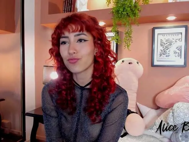 Live sex webcam photo for AliceBrave #277353973