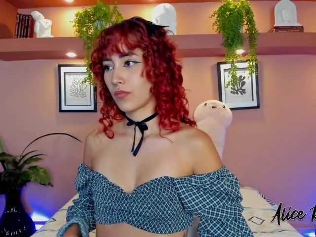 Live sex webcam photo for AliceBrave #277712142