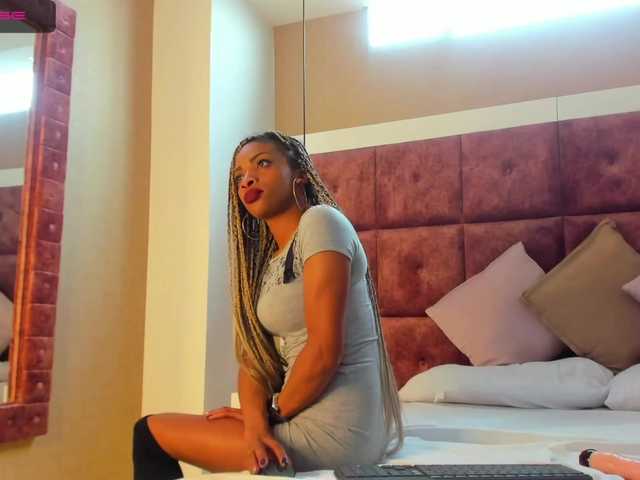 Live sex webcam photo for AliceBroown #272284152