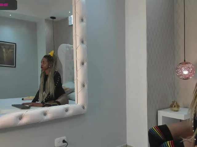 Live sex webcam photo for AliceBroown #272512496