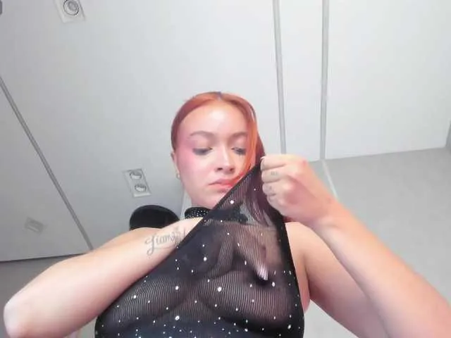 Live sex webcam photo for AliceHills #292284846