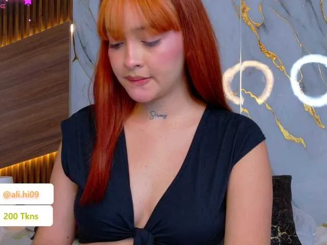Live sex webcam photo for AliceHills #292789331