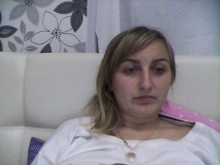 Live sex webcam photo for AliceHottie #127379348