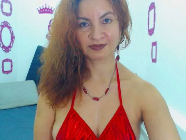 Live sex webcam photo for AliceMiller13 #272757604