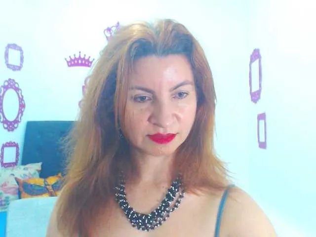 Live sex webcam photo for AliceMiller13 #272855996