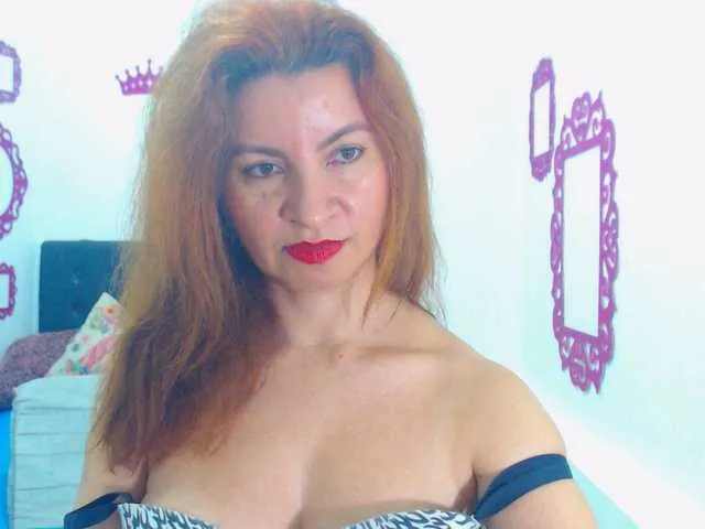 Live sex webcam photo for AliceMiller13 #272993061
