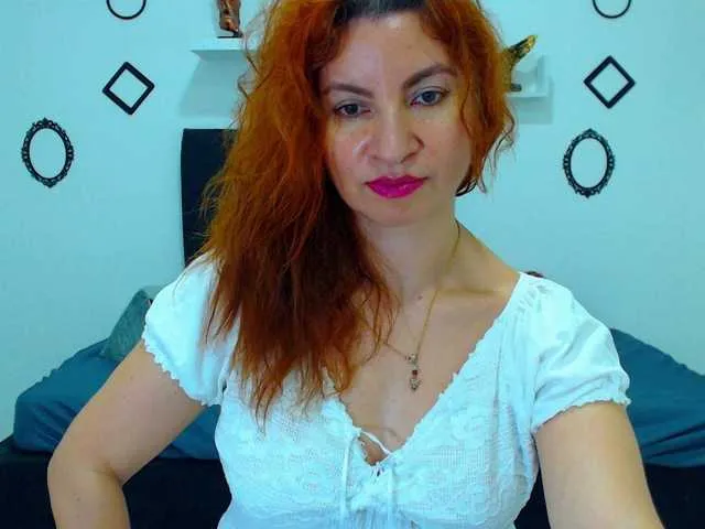 Live sex webcam photo for AliceMiller13 #274023465