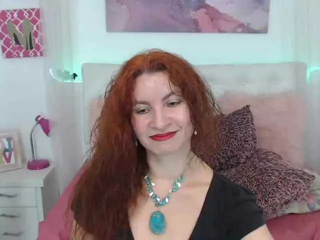 Live sex webcam photo for AliceMiller13 #277138541