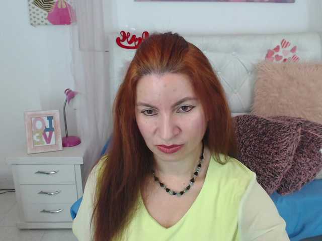 Live sex webcam photo for AliceMiller13 #277365725