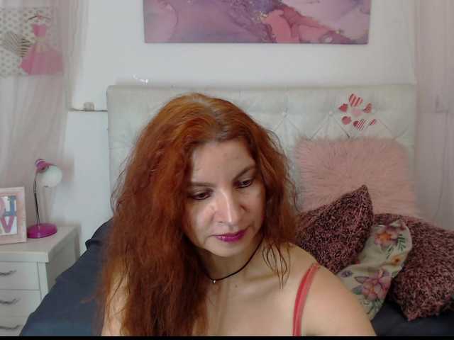 Live sex webcam photo for AliceMiller13 #277423339
