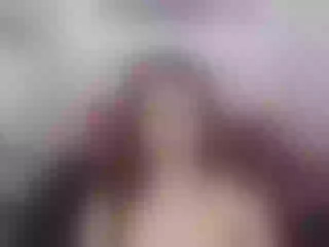 Live sex webcam photo for AliceMiller13 #278026350