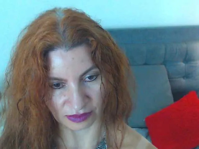 Live sex webcam photo for AliceMiller13 #289714135