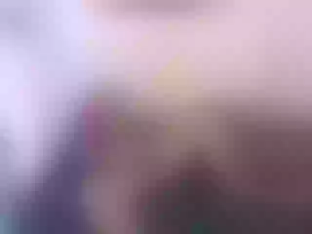 Live sex webcam photo for AliceMiller13 #290897523