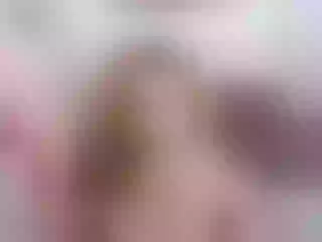 Live sex webcam photo for AliceMiller13 #291120868