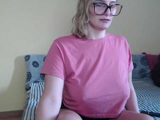 Live sex webcam photo for AliceSweety #290407287