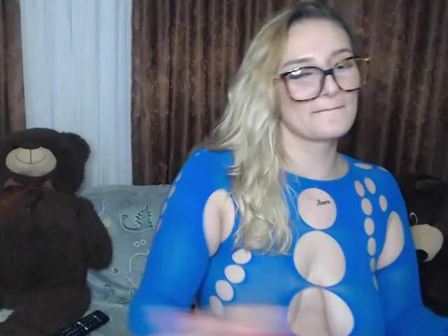 Live sex webcam photo for AliceSweety #292675003
