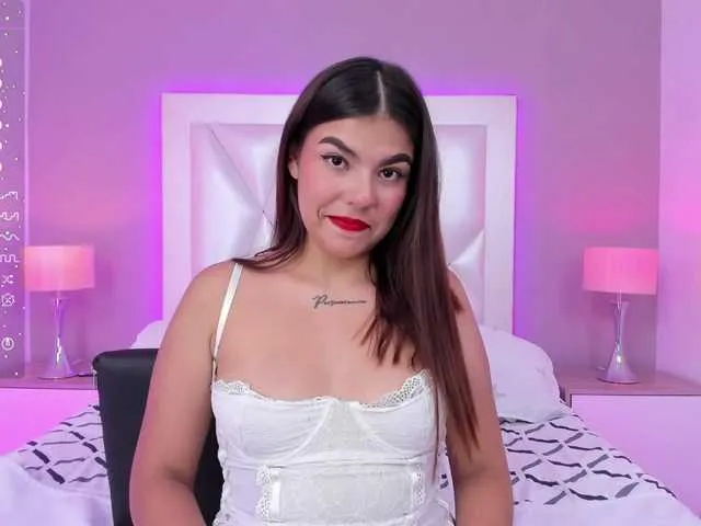 Live sex webcam photo for Alicethunder #277190655