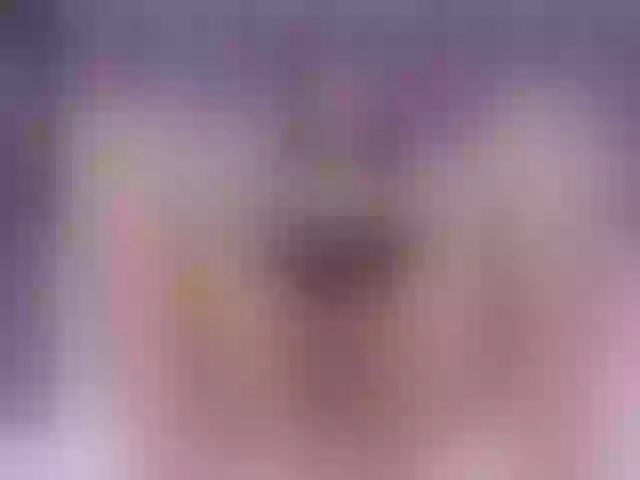 Live sex webcam photo for Alicethunder #277393374